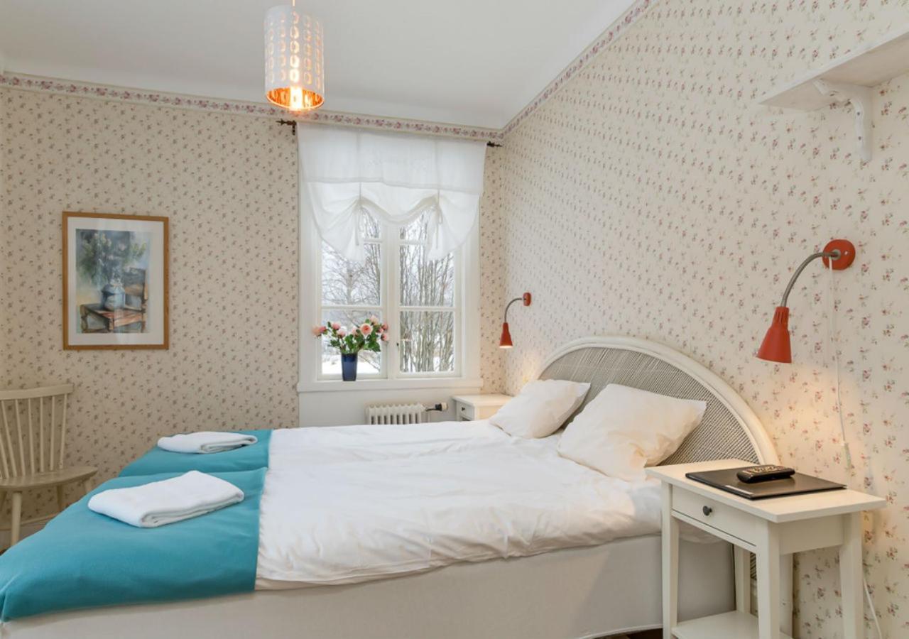 Malmgardens Vandrarhem B&B Strängnäs Buitenkant foto